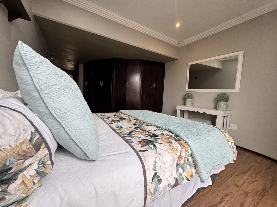 4 Bedroom Property for Sale in Wilkoppies North West